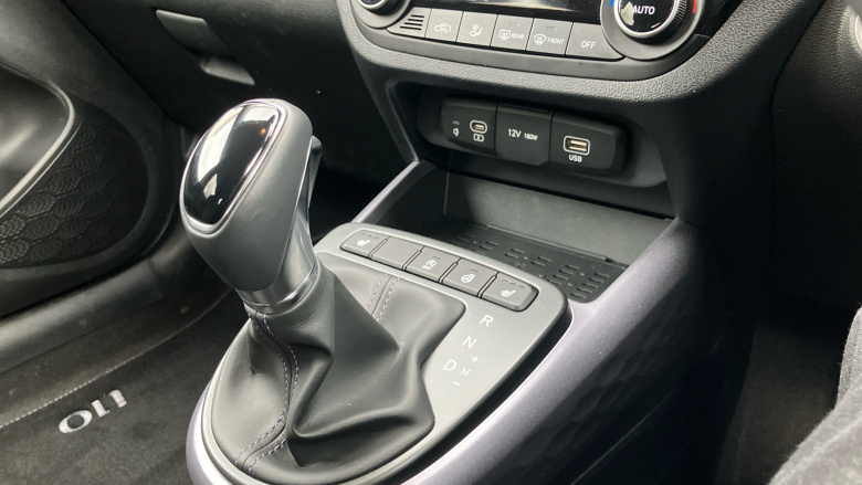 Hyundai i10 1.2 [79] Premium 5dr Auto [Nav] Petrol Hatchback